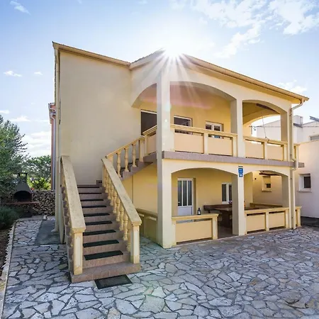 Ferienhaus House At The Beach Nin