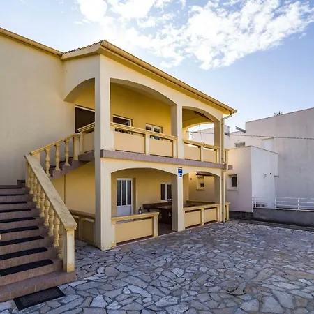 Ferienhaus House At The Beach Nin