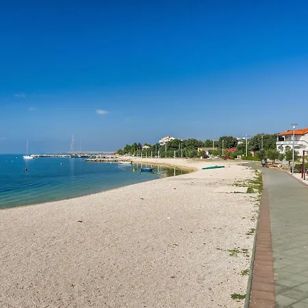 Ferienhaus House At The Beach Nin Vrsi