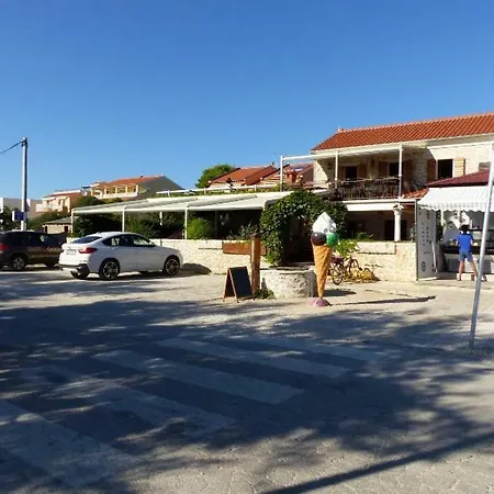 Ferienhaus House At The Beach Nin Vrsi